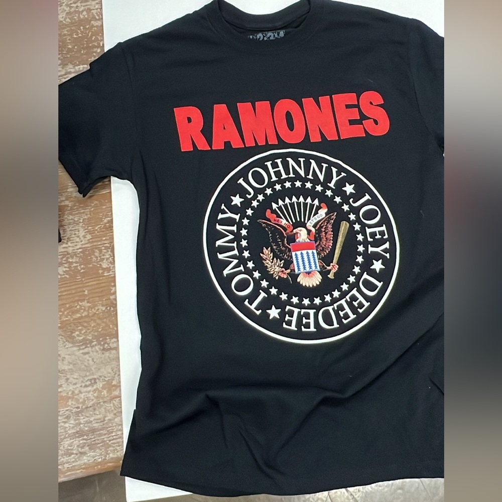 Ramones Graphic Tee NEW